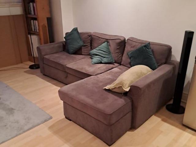 2 Bed Flat, Cavalry Park Drive, EH15
