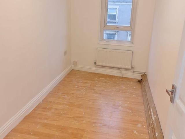 2 Bed Flat, Church Road, BS5