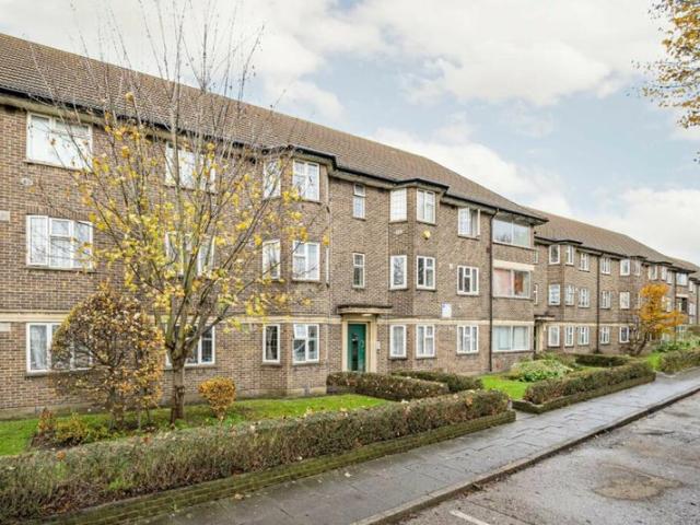 2 Bed Flat Close to Hounslow West