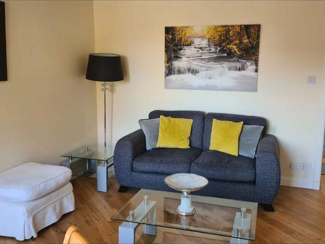 2 Bed Flat, Denwood, AB15