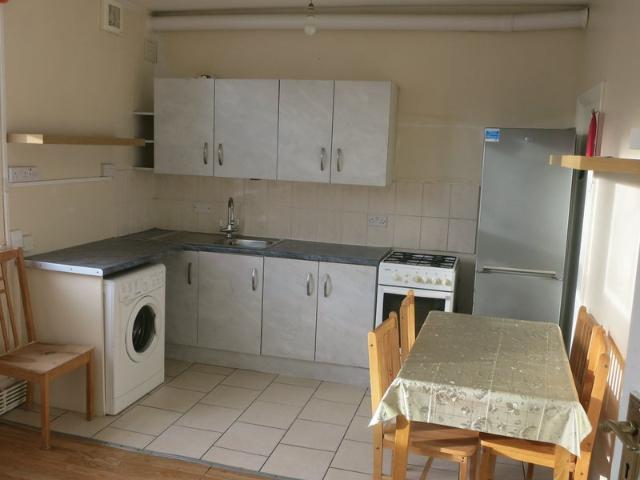 2 Bed Flat, DSS Housing Benefit Universal Credit