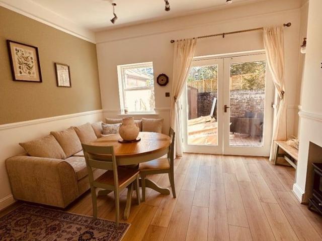 2 Bed Flat, Ennerdale Lodge, TW9