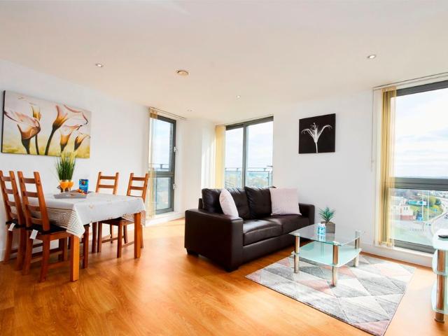 2 Bed Flat, Fully Furnished In Leeds, LS9