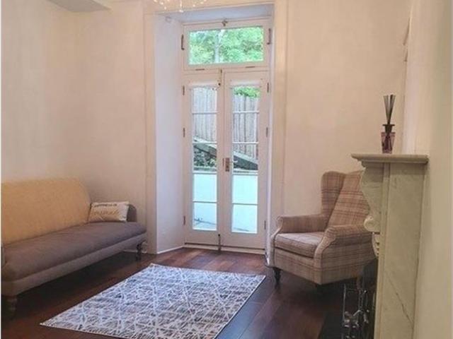 2 bed flat for rent in Fettes