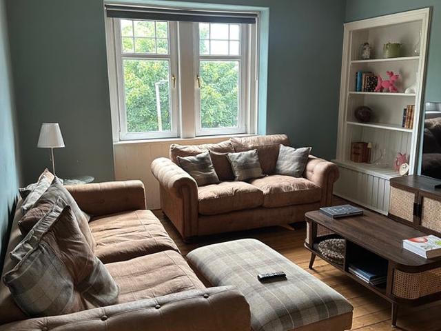 2 bed flat for rent in Liberton Edinburgh