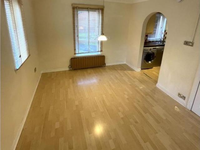 2 bed flat for rent in Saughtonhall