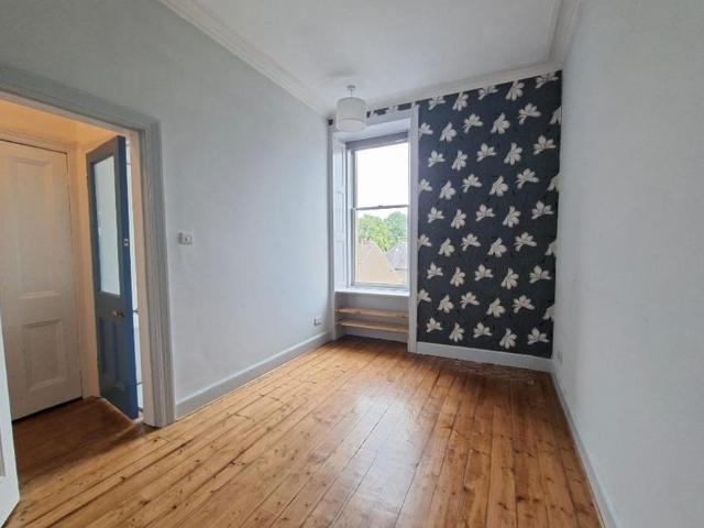 2 bed flat for rent in Shandon