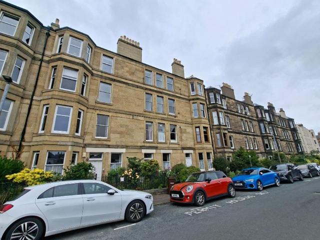 2 bed flat for rent in Shandon