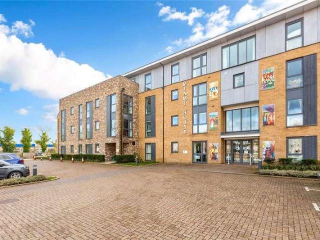 2 bed flat for sale