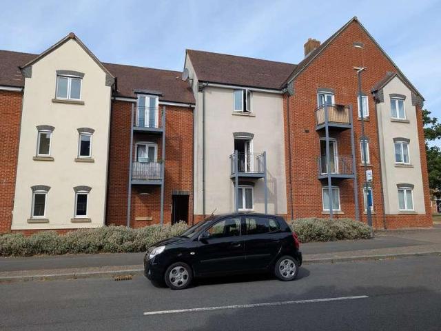 2 bed flat for sale
