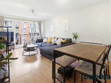2 bed flat for sale