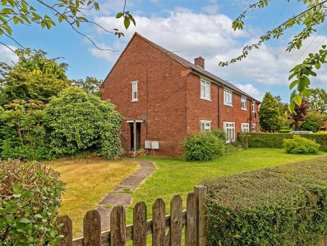 2 bed flat for sale