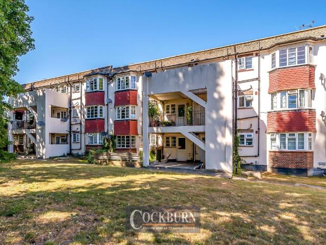 2 bed flat for sale