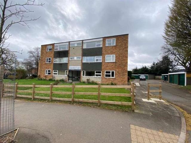 2 bed flat for sale
