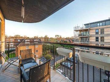 2 bed flat for sale