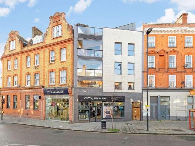 2 bed flat for sale