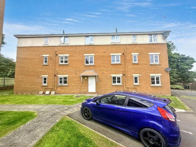 2 bed flat for sale
