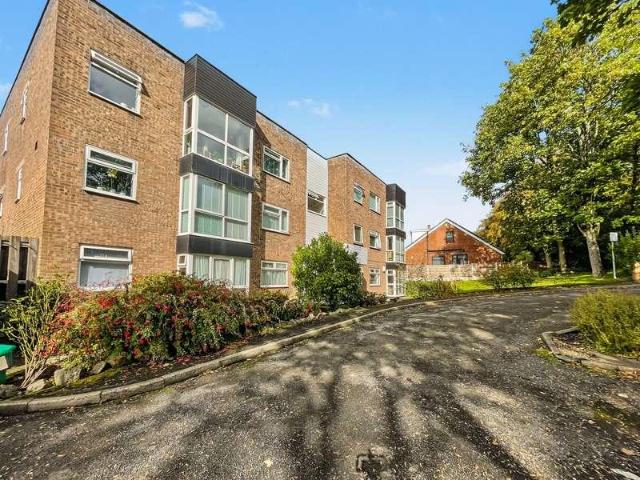 2 bed flat for sale
