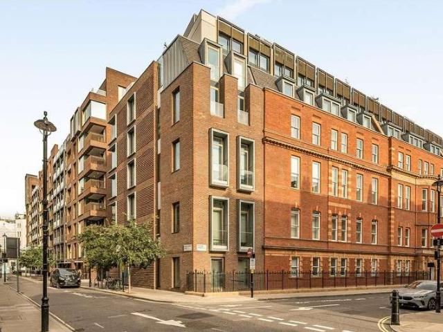 2 bed flat for sale