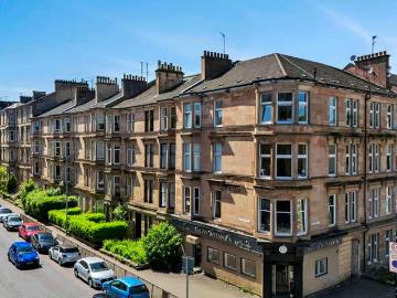 2 bed flat for sale