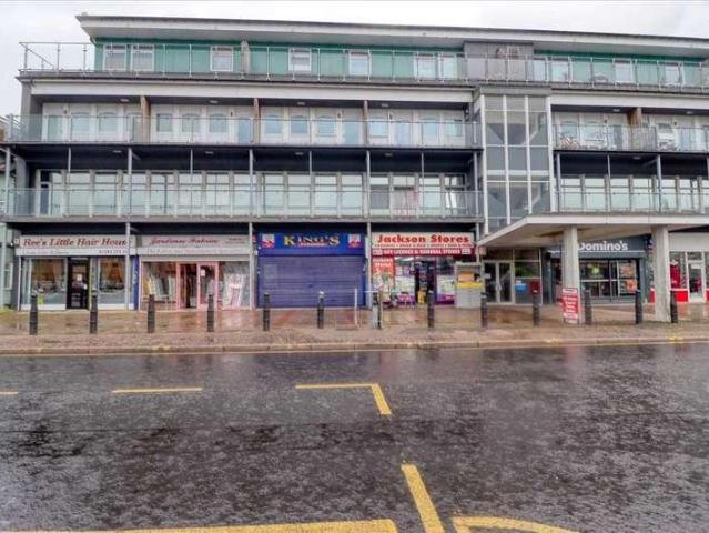 2 bed flat for sale