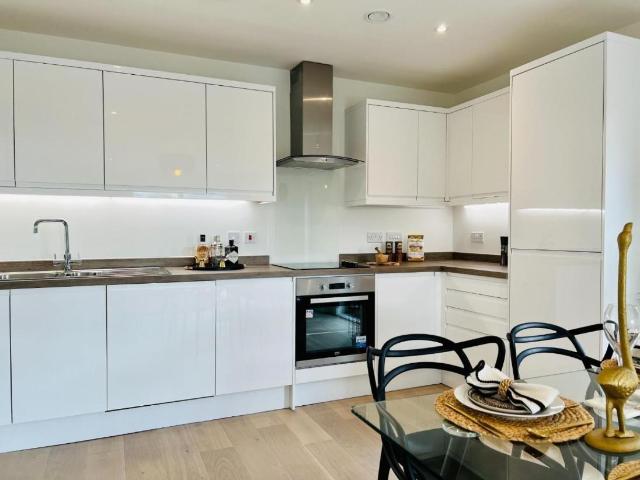 2 bed flat for sale