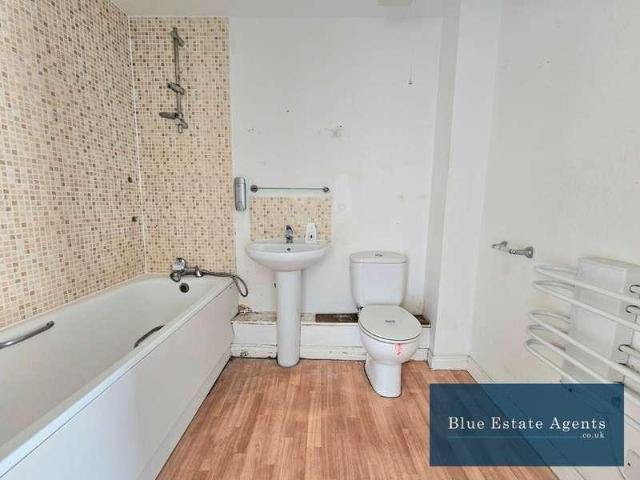 2 bed flat for sale