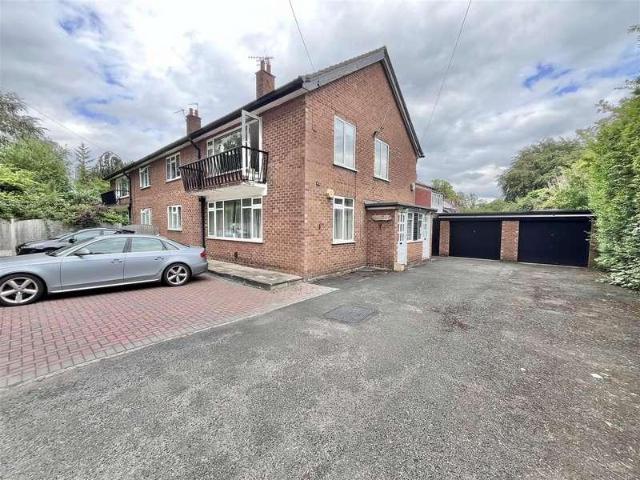 2 bed flat for sale
