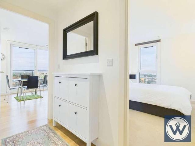 2 bed flat for sale
