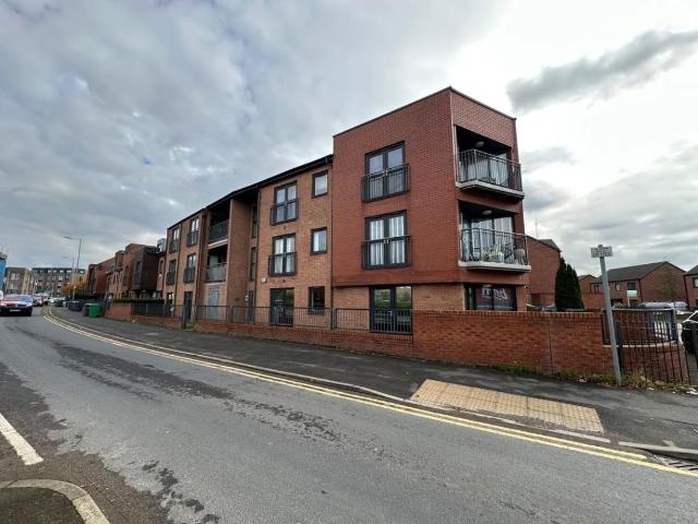 2 bed flat for sale