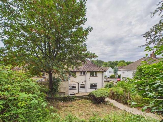 2 bed flat for sale