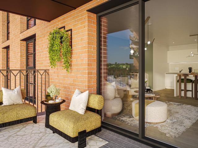2 bed flat for sale