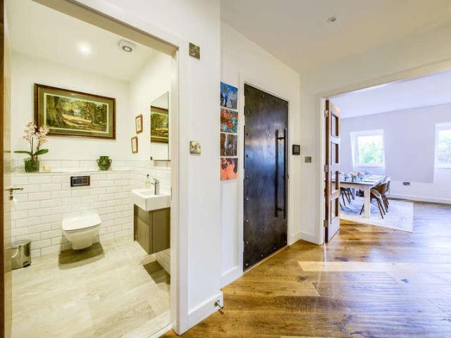 3 bed flat for sale