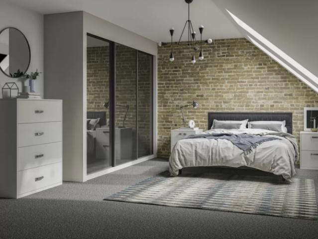 2 bed flat for sale