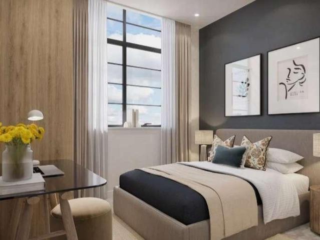 2 bed flat for sale