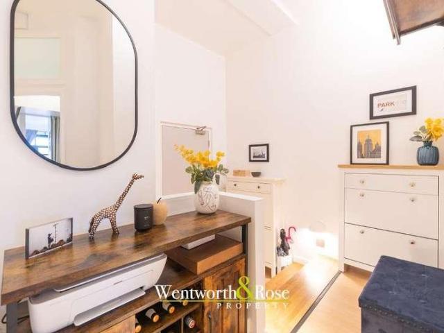 2 bed flat for sale