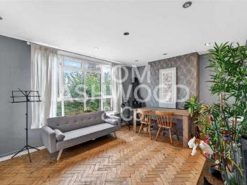 2 bed flat for sale