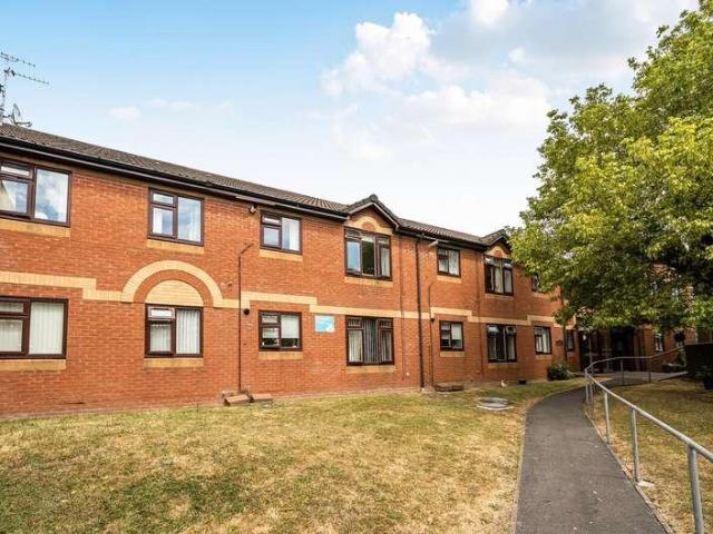 2 bed flat for sale