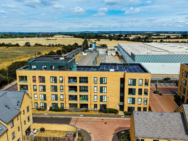 2 bed flat for sale