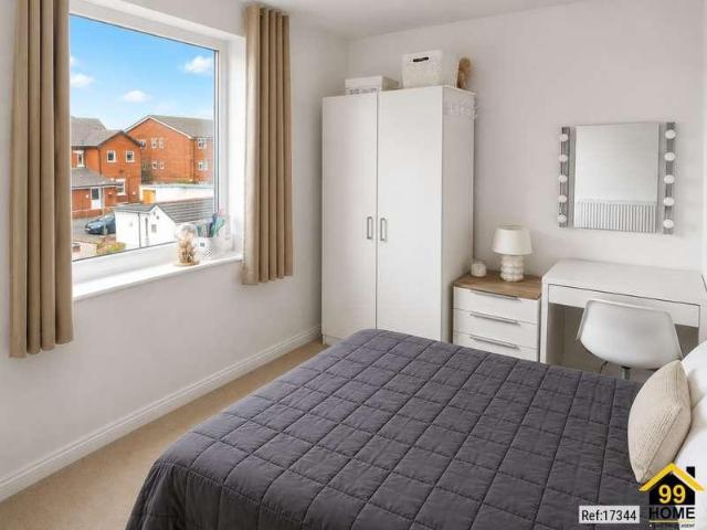 2 bed flat for sale