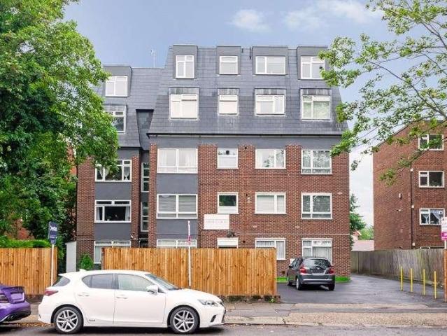 2 bed flat for sale