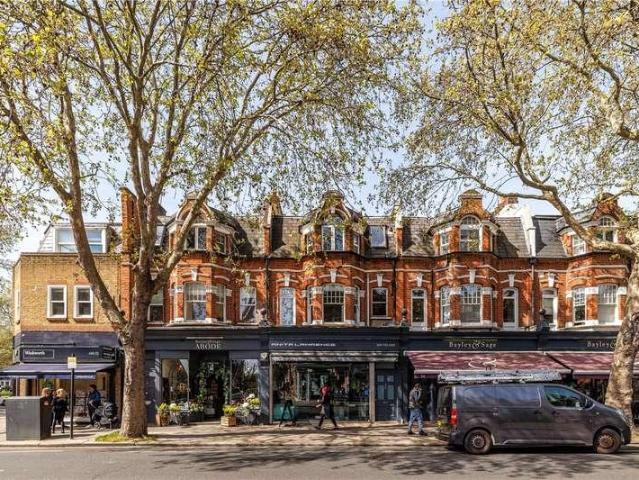 2 bed flat for sale
