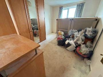 2 bed flat for sale