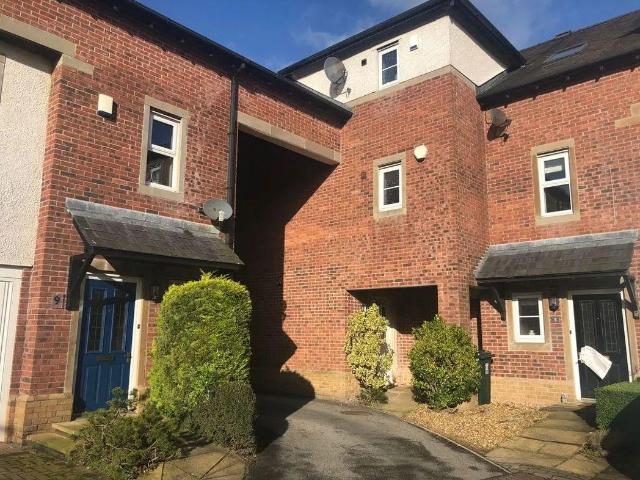 2 bed flat for sale