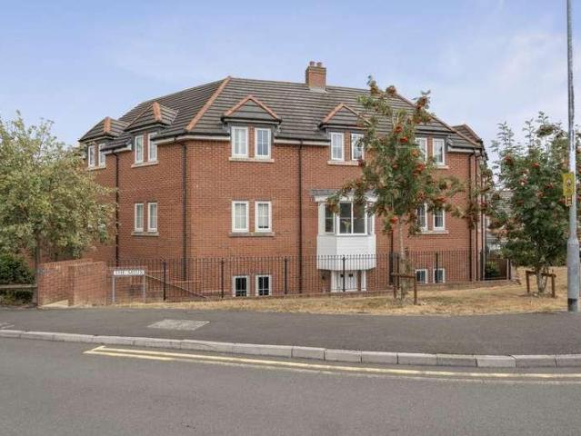 2 bed flat for sale