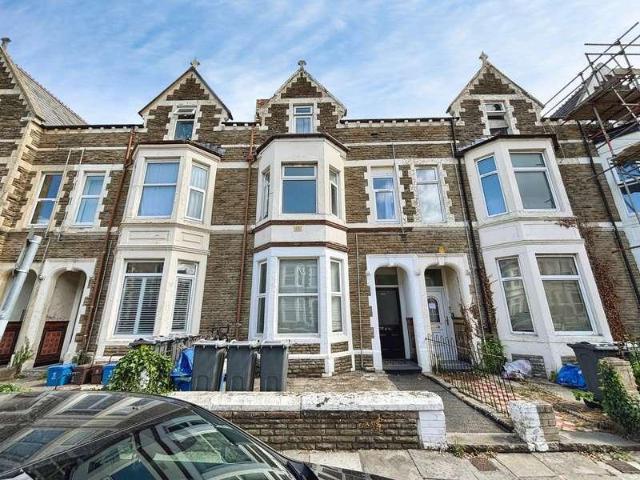 2 bed flat for sale