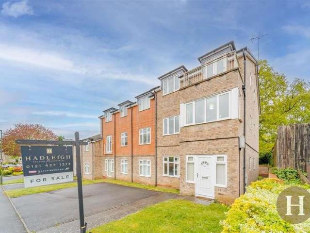 2 bed flat for sale