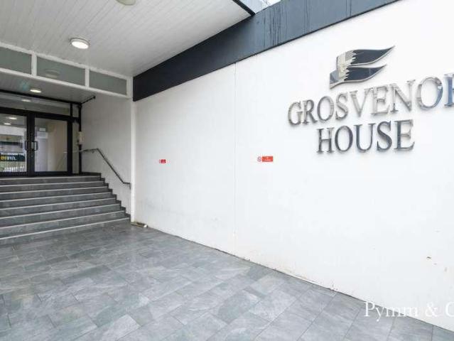 2 bed flat for sale