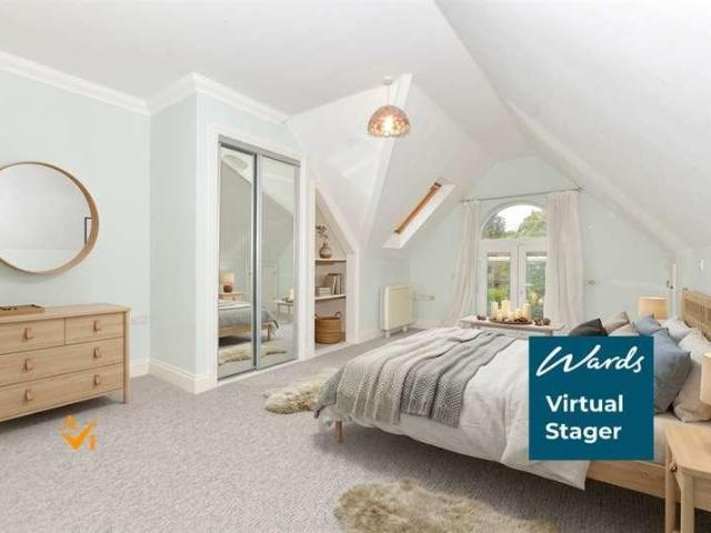 2 bed flat for sale