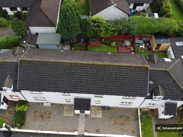 2 bed flat for sale
